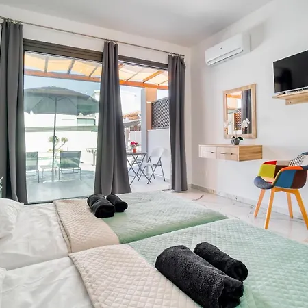 Antesia By Ezoria - Adults Only Апартаменты