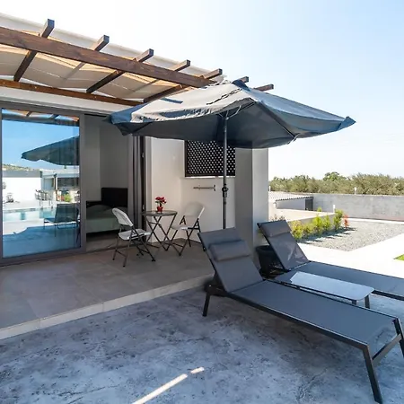 Antesia By Ezoria - Adults Only Coral Bay