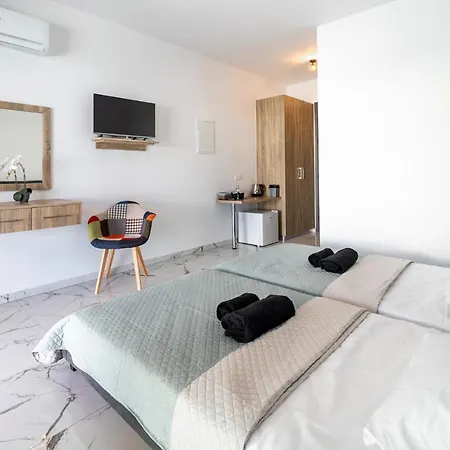 Apartment Antesia By Ezoria - Adults Only