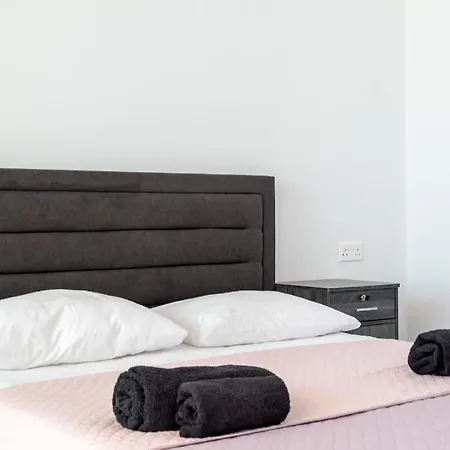 Antesia By Ezoria - Adults Only Apartment *